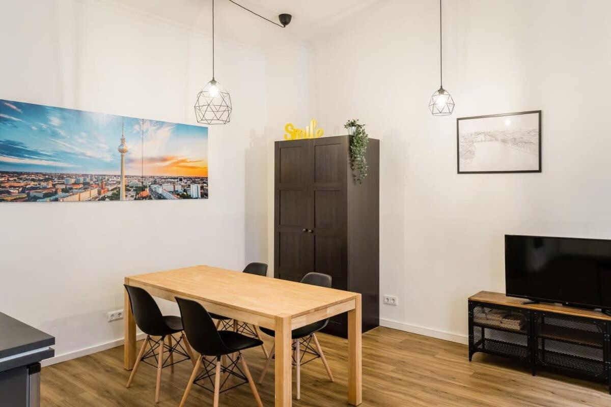 Stylish Loft Close To Boxhagener Platz Berlin Bagian luar foto