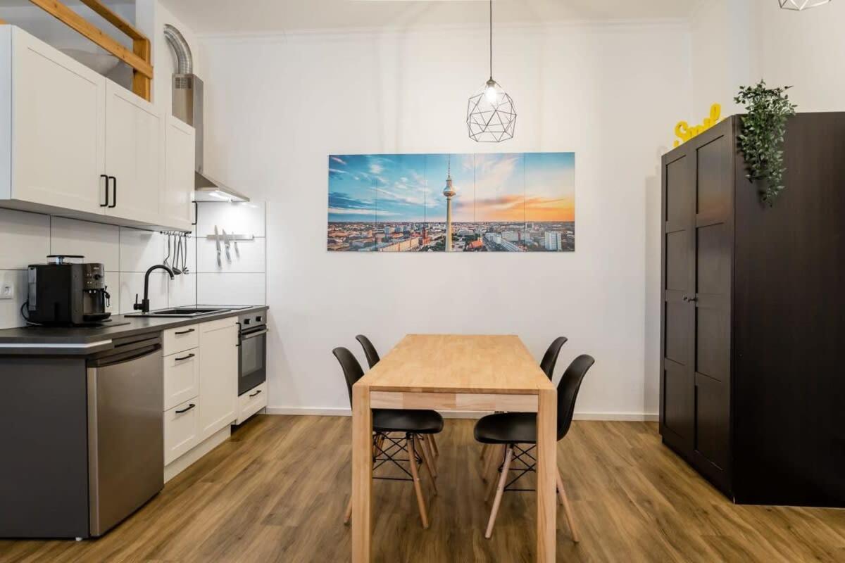 Stylish Loft Close To Boxhagener Platz Berlin Bagian luar foto